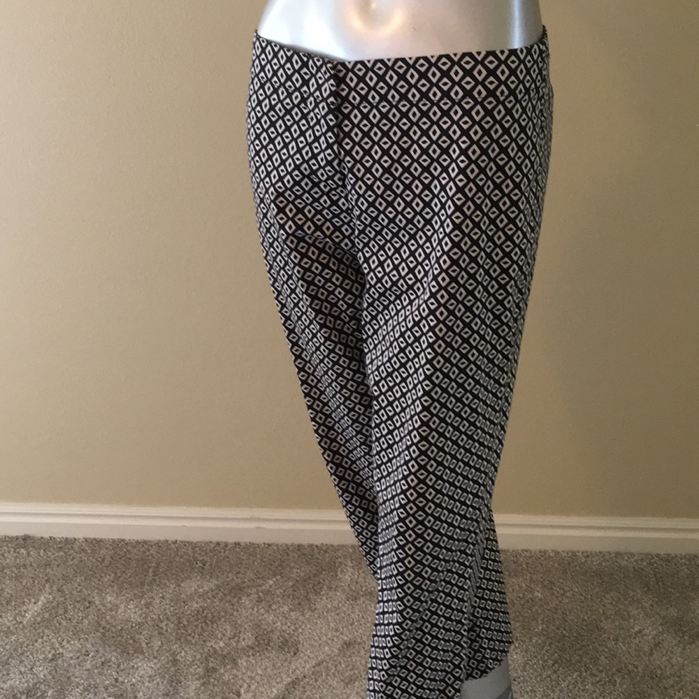 Cabi Crop Pants Geometric Pattern - image 11